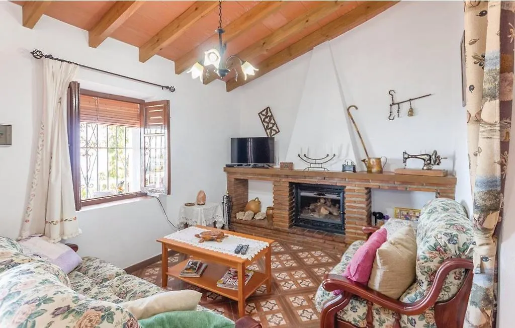 Casa Lola Villa Sayalonga Spain